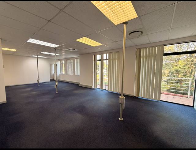 230M² OFFICE TO LET IN SOMERSET PARK